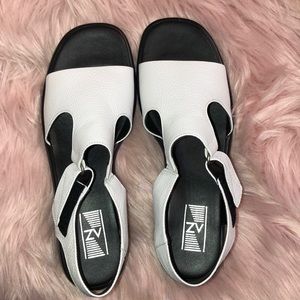 Brazil AZ Lake White Sandals